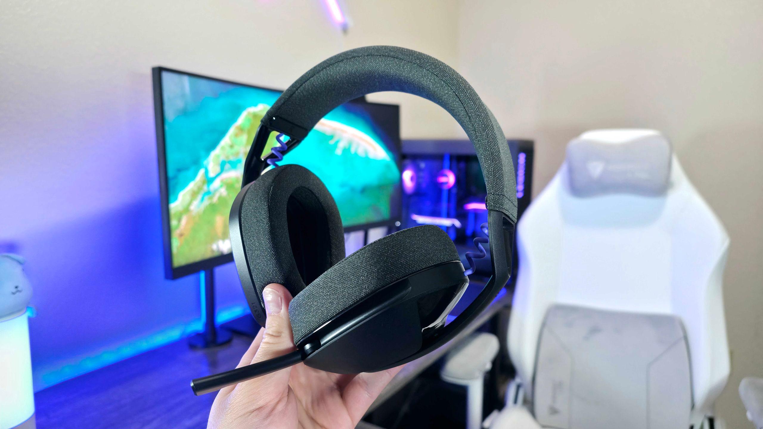 Logitech G — G321 Lightspeed - A Logitech G321 fülpárnái közelről